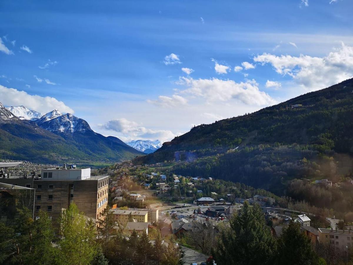 Agreable T3 Mezzanine Jusqu'A 5 Personnes Apartment Briancon  Ngoại thất bức ảnh